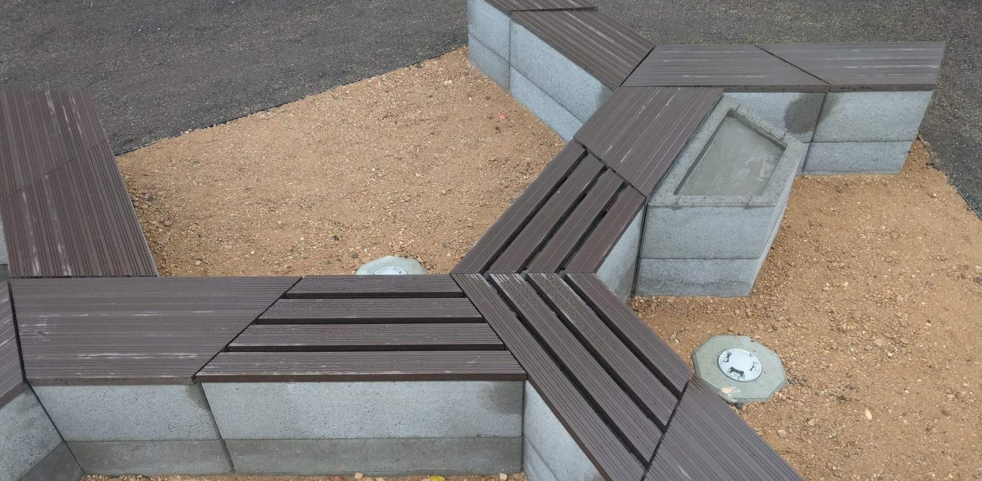 Playstone jako okrasná stěna, zahradní stolek, lavička...