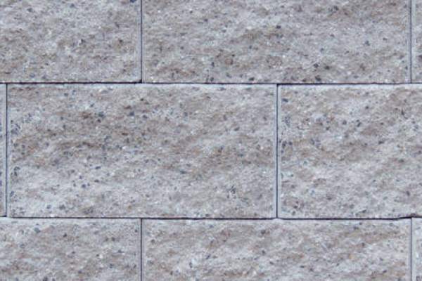 Dokončete dlažbu, dostavte plot ještě před zimou!