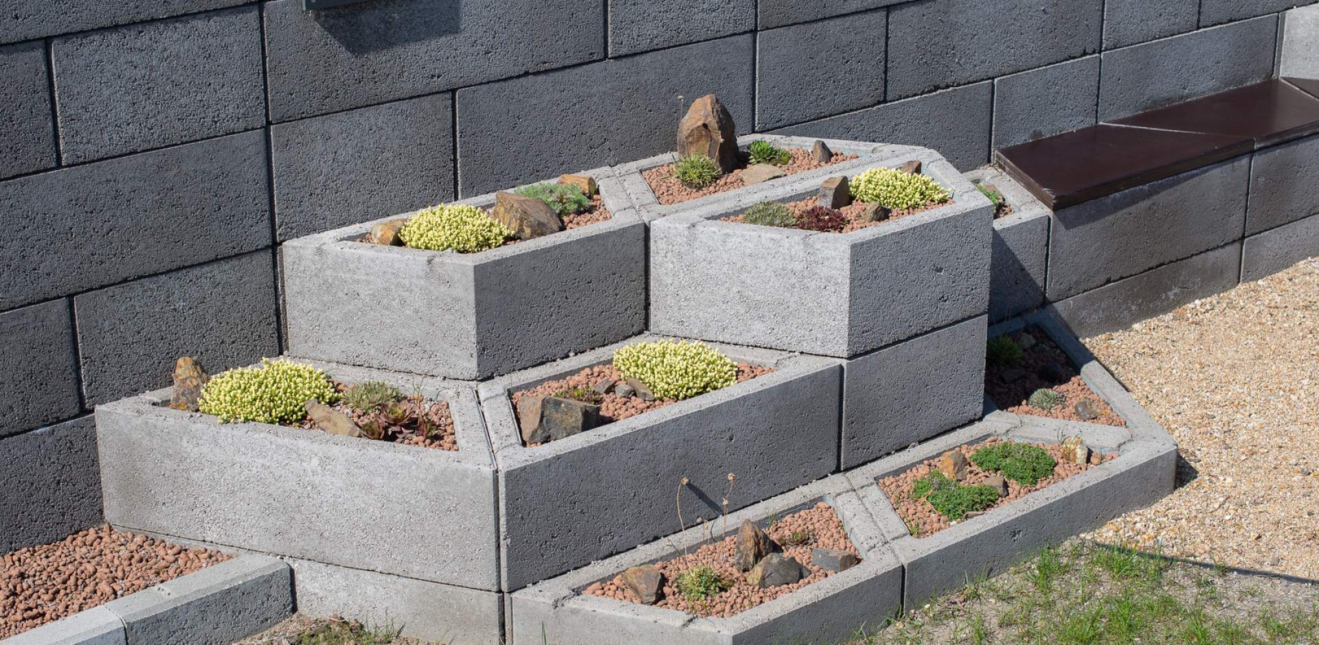 Designový kousek do zahrady? Multifunkční prvek Playstone!